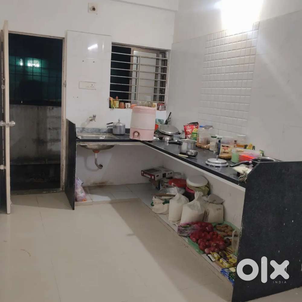 Plain kitchen before